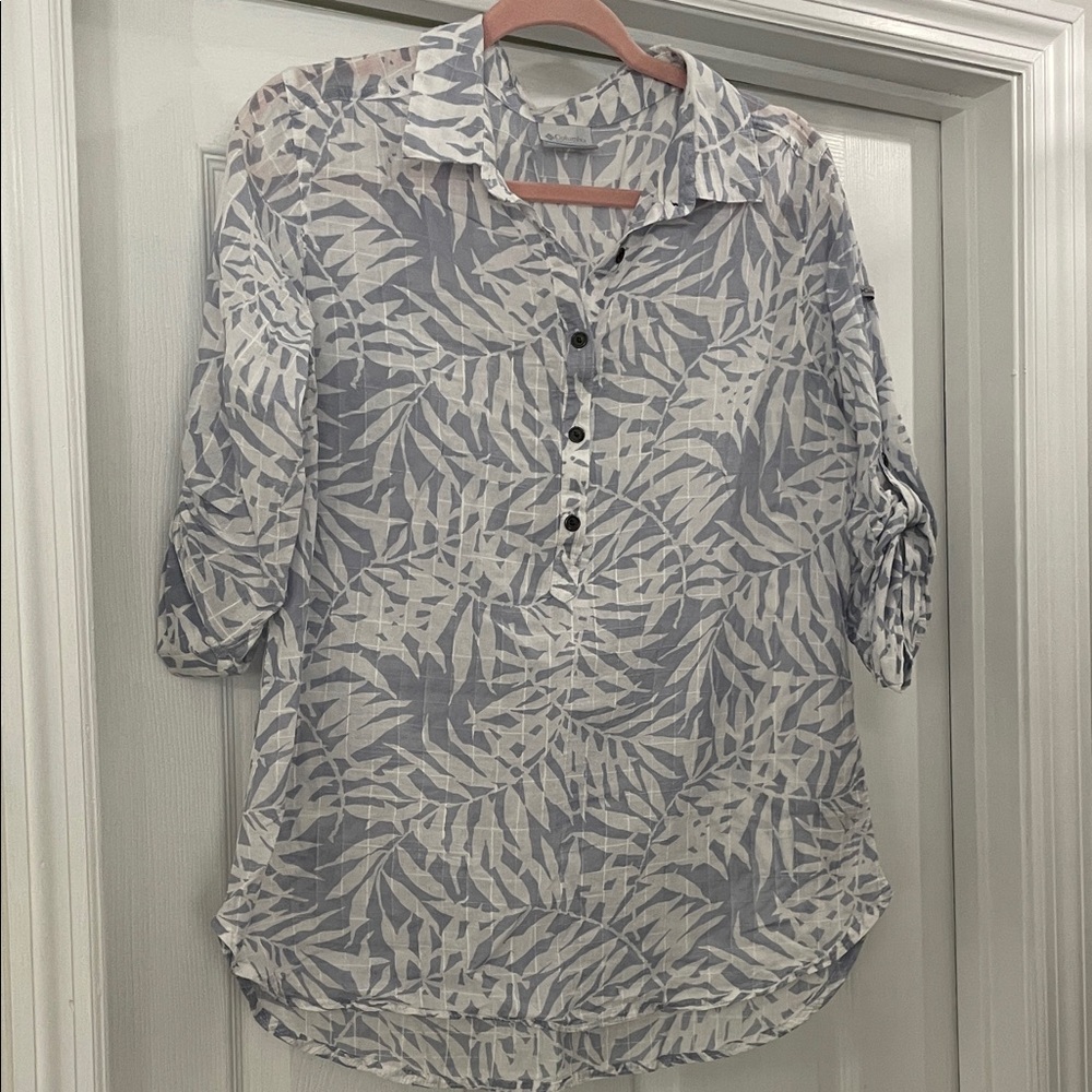 💕Columbia Gray and White Leaf Print Swim Coverup Top